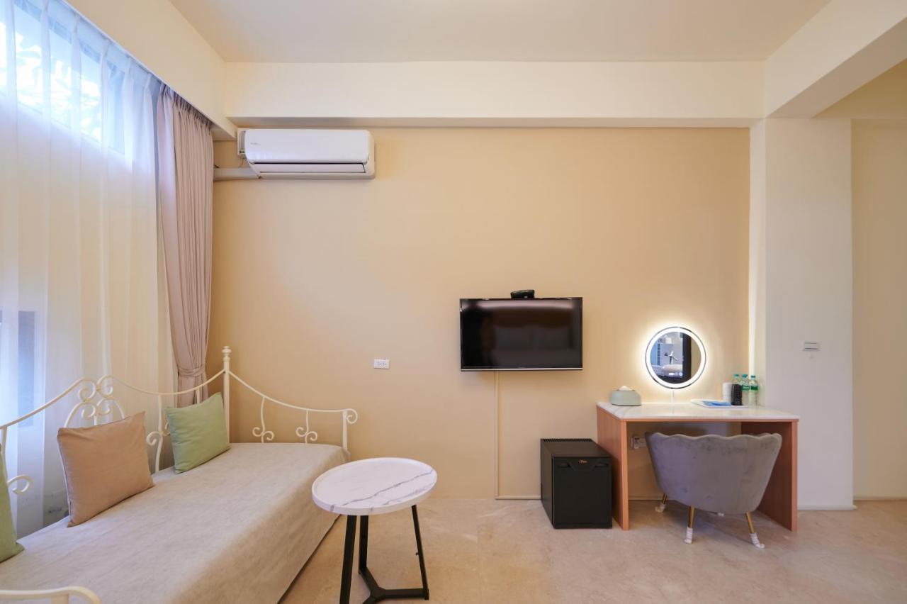הואליין סיטי Avenue B&B מראה חיצוני תמונה